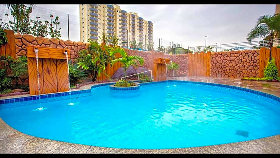 Hotel Golden Dolphin com café da manhã! Piscinas 24h