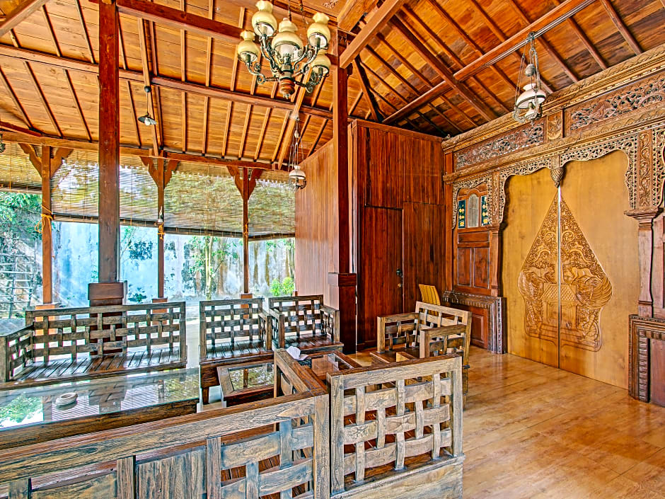 Collection O 91629 Ndalem Abhirama