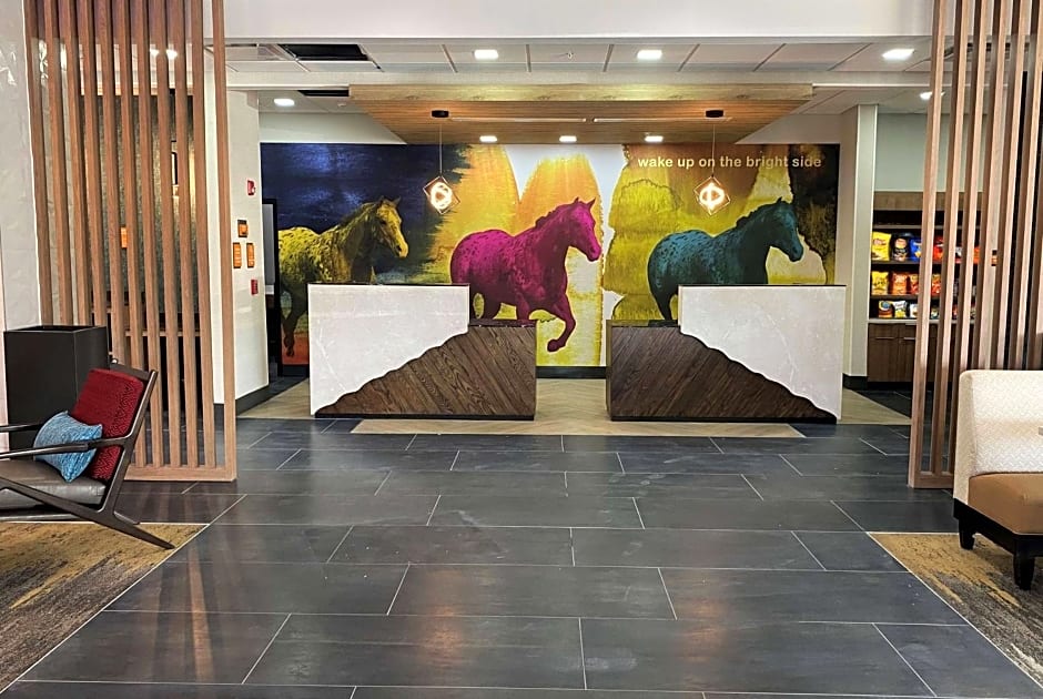 La Quinta Inn & Suites by Wyndham El Paso East Loop-375