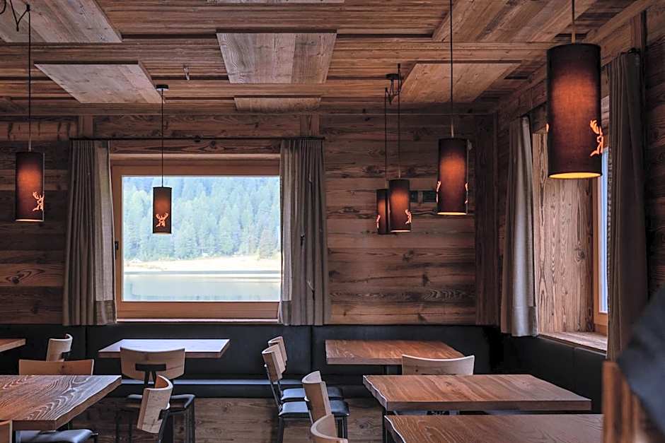 Rifugio Lago Malghette