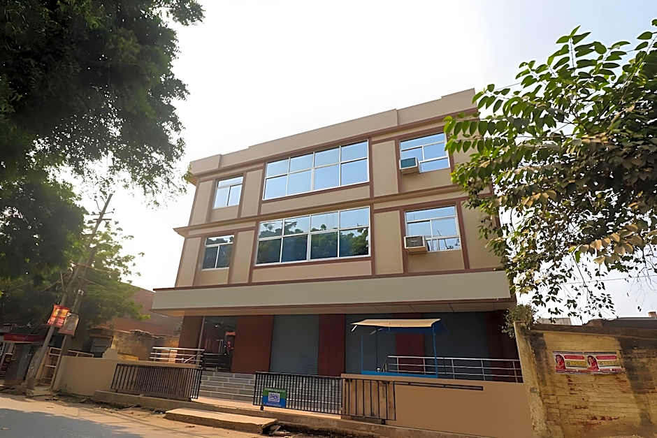 Raj Shanti Guest House Sarnath