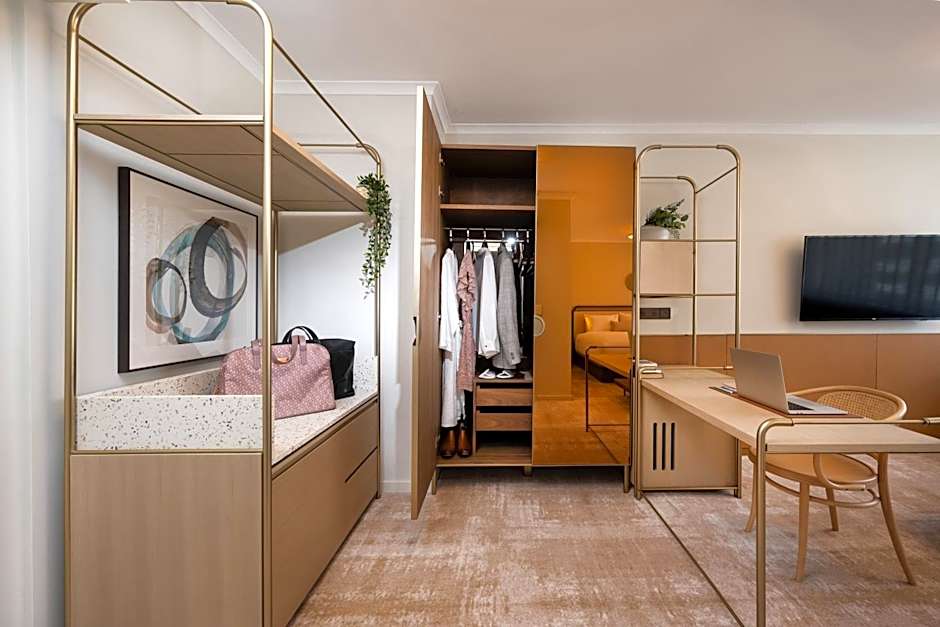 Mantra Terrace Hotel