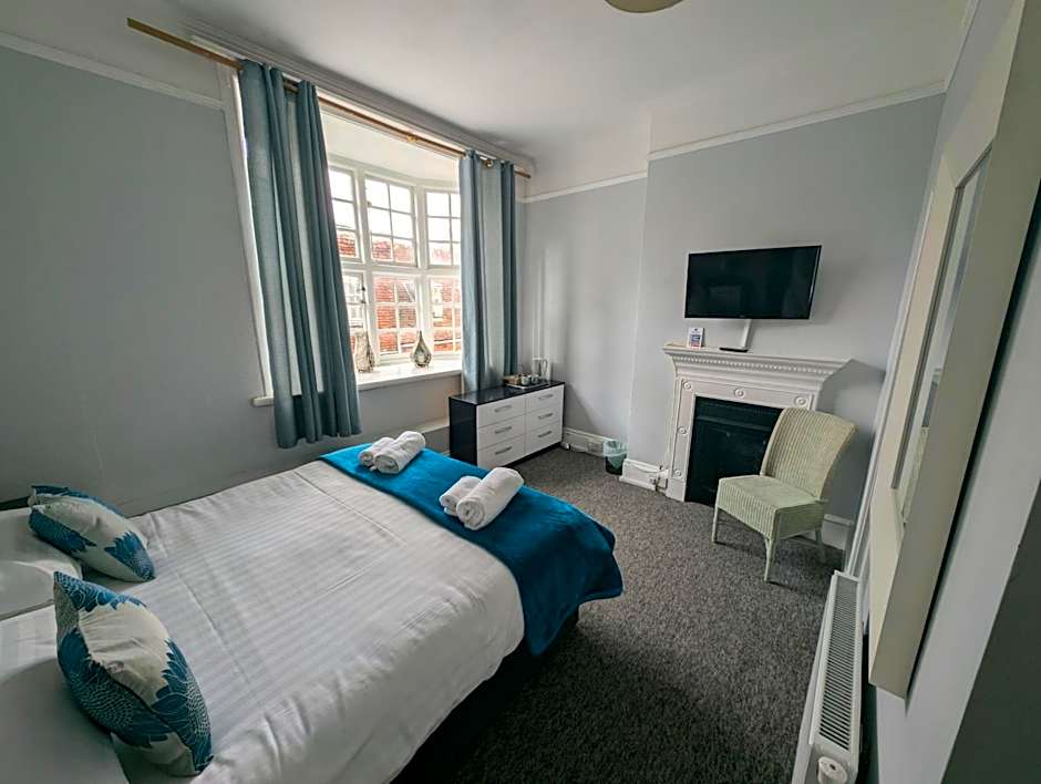 The Bear Marlborough