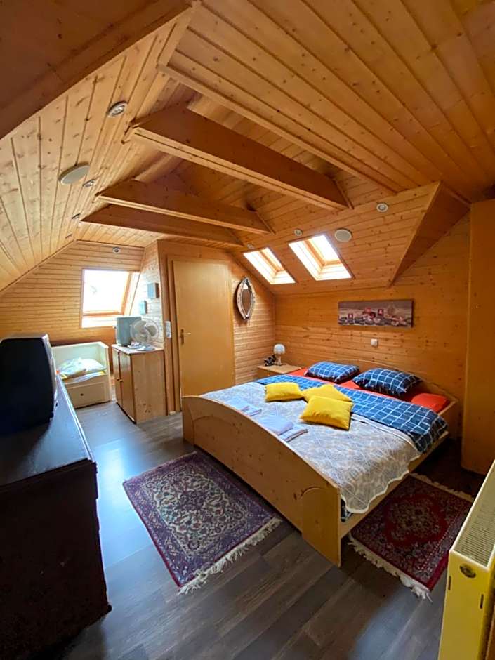 Photo 1 of 4 of Triple Room