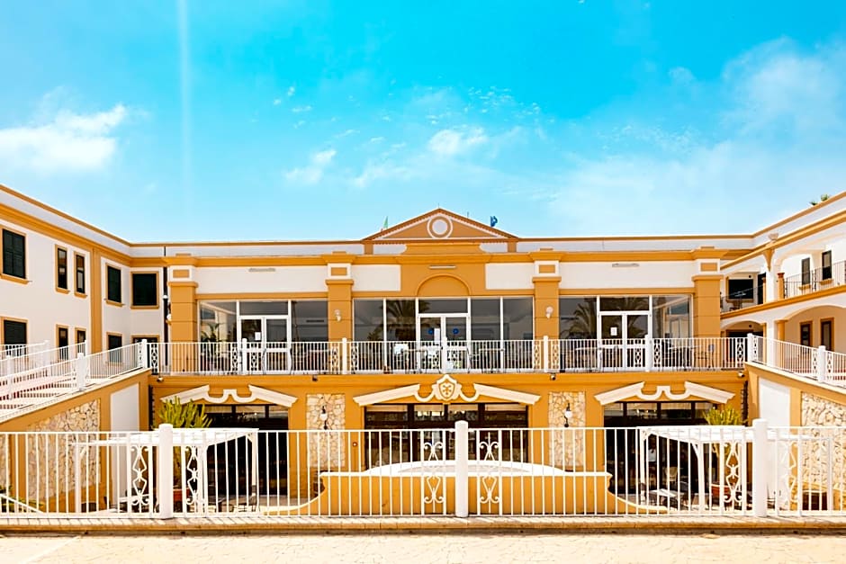 Delfino Beach - CDSHotels