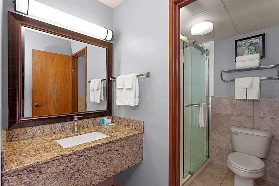 AmericInn by Wyndham Green Bay West