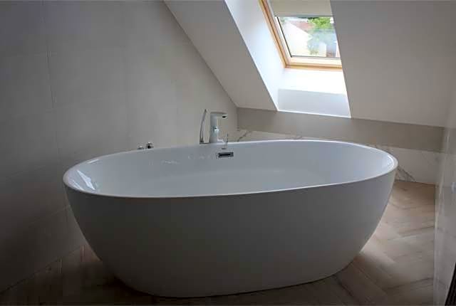 Hotel Merops Mészáros