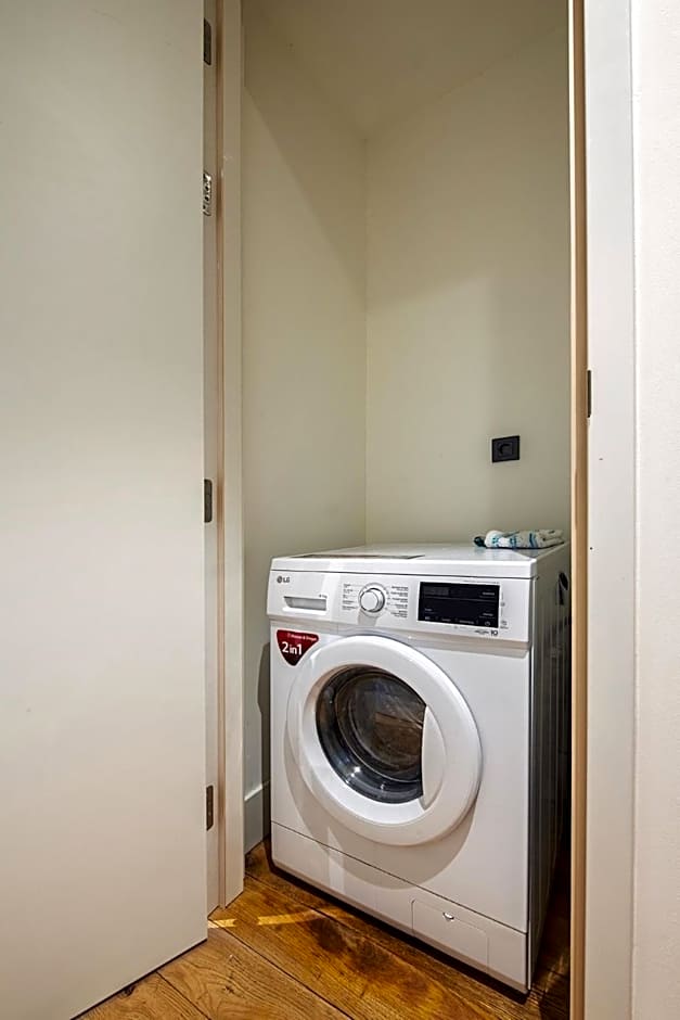 12, Apartments, 4-6 Pers, Central, Stunning View, Near Supermarket & Public Transport