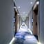 Moran Hotel (Ningbo Yinzhou Wanda Railway Station)