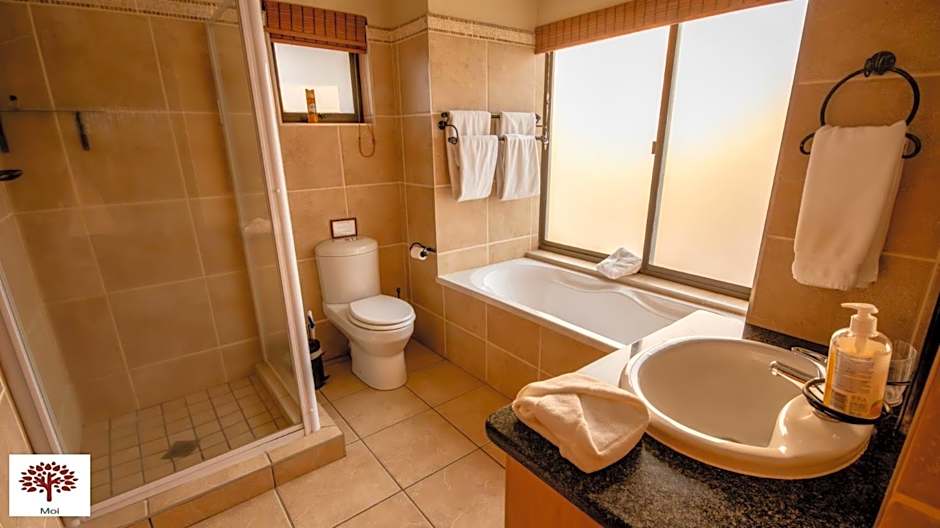 Zebula Golf and Wildlife Estate - Open Plains Pax 10 - Moi Signature Luxury villa