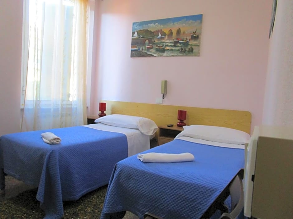 Hotel Guesthouse MASSENA