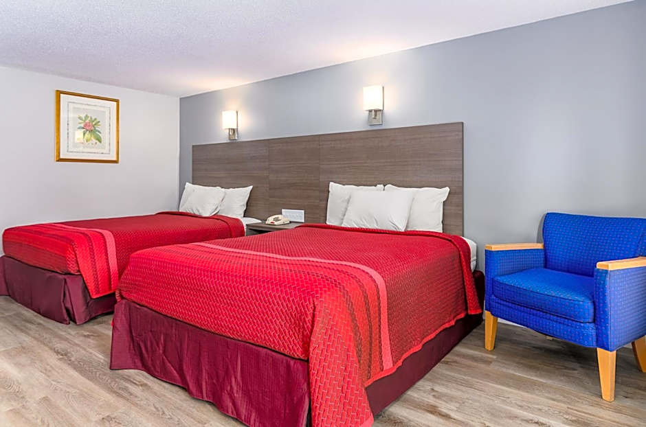 Captains Quarters Motel & Conference Center