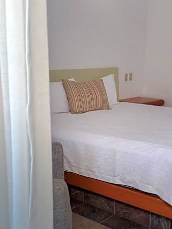 Standard room with king size bed