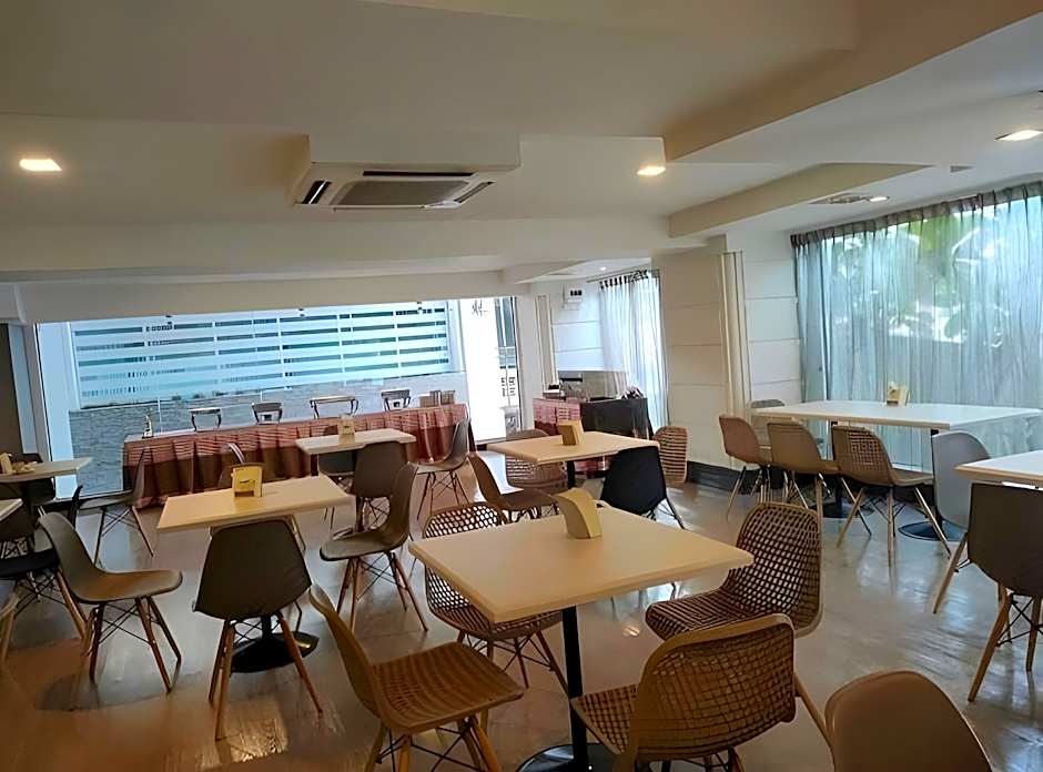 Sunday Ayothaya Hotel