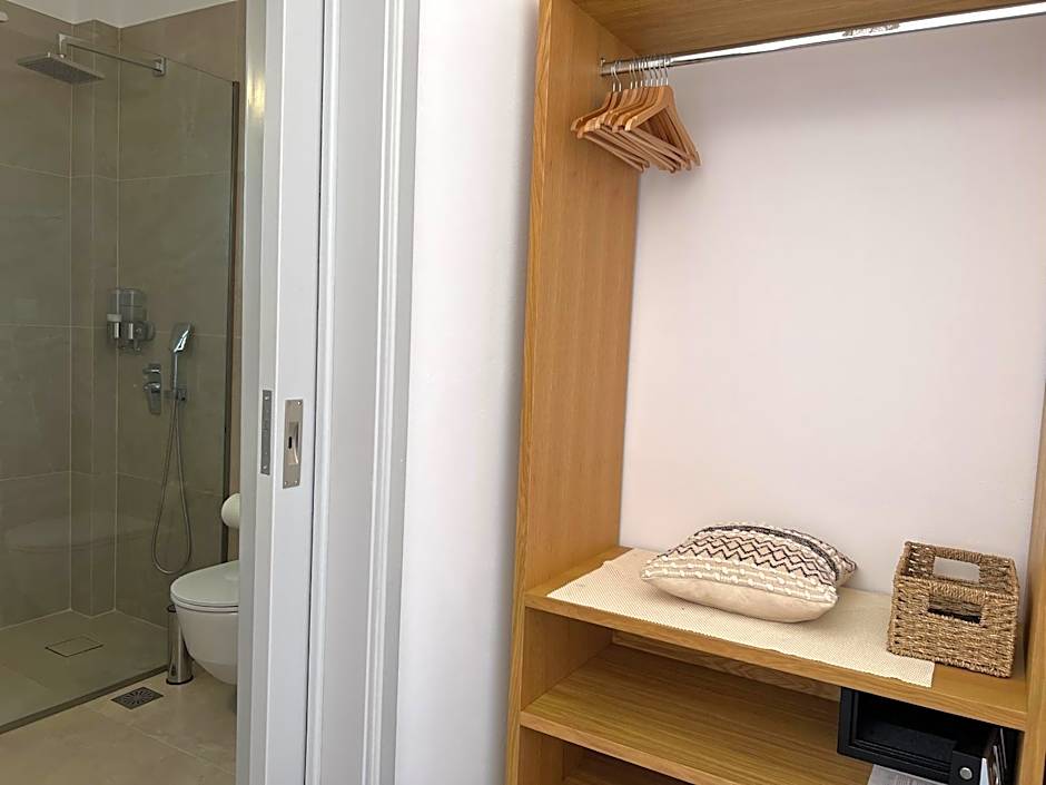 Kythera Beach Apartments