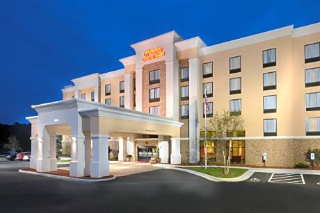 Hampton Inn and Suites Lynchburg