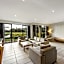 Mercure Kooindah Waters
