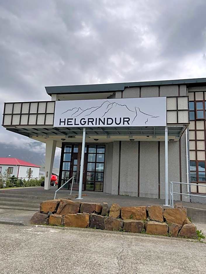 Helgrindur Guesthouse