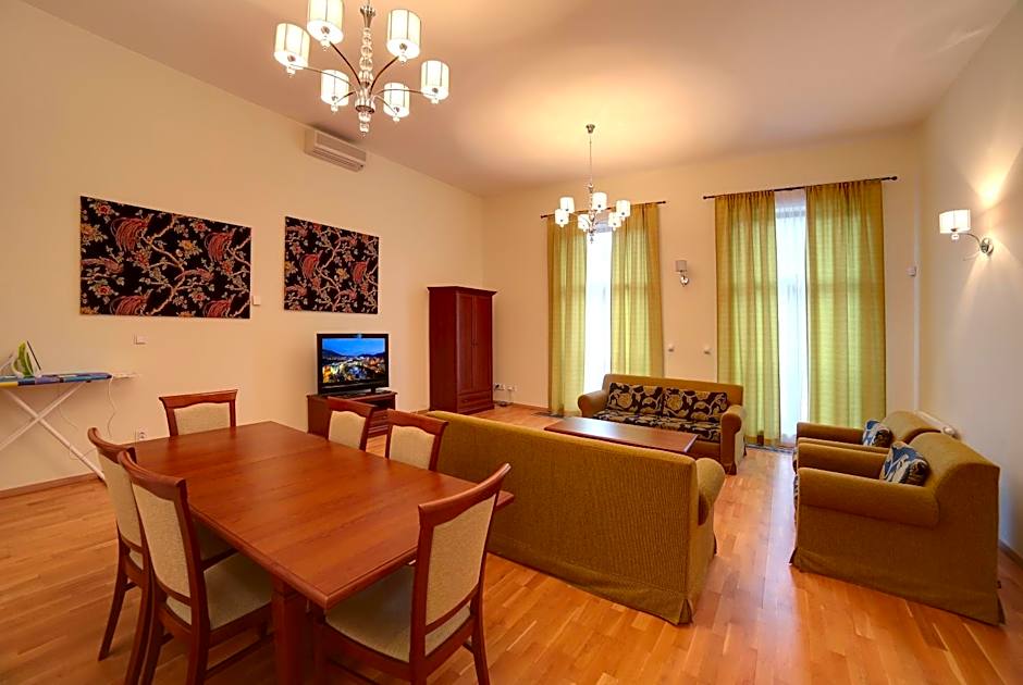 Slunecni Lazne Apartments