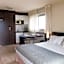 27 Suites