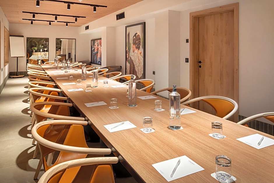 Catalonia Excelsior Hotel