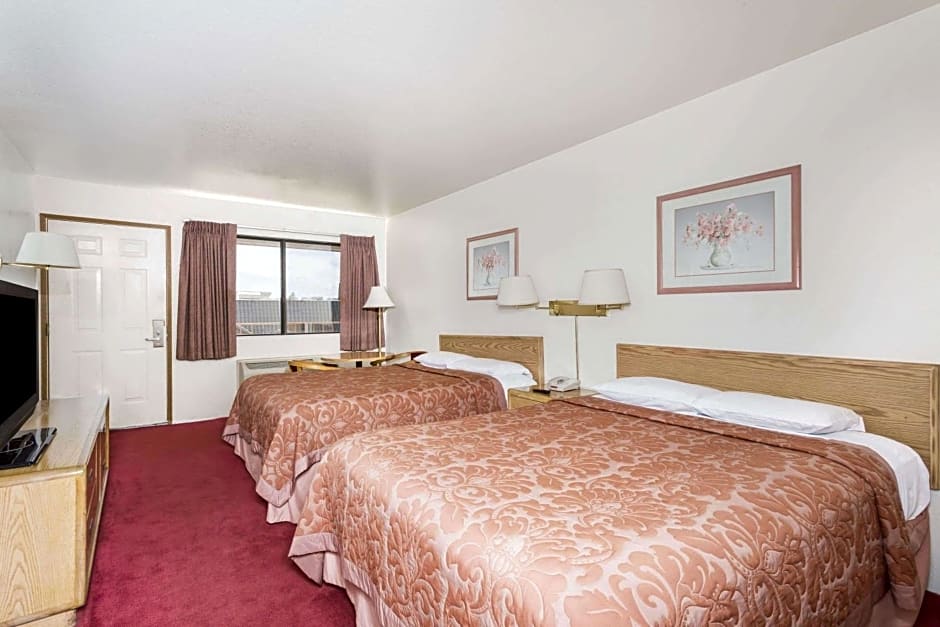 Super 8 Phoenix Metro North – Phoenix, AZ