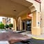 Econo Lodge Inn & Suites Memphis