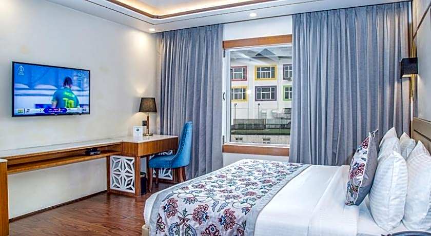 Lemon Tree Hotel Srinagar