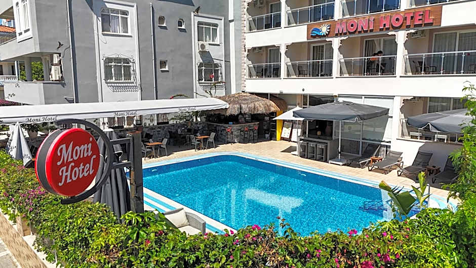 Moni Hotel