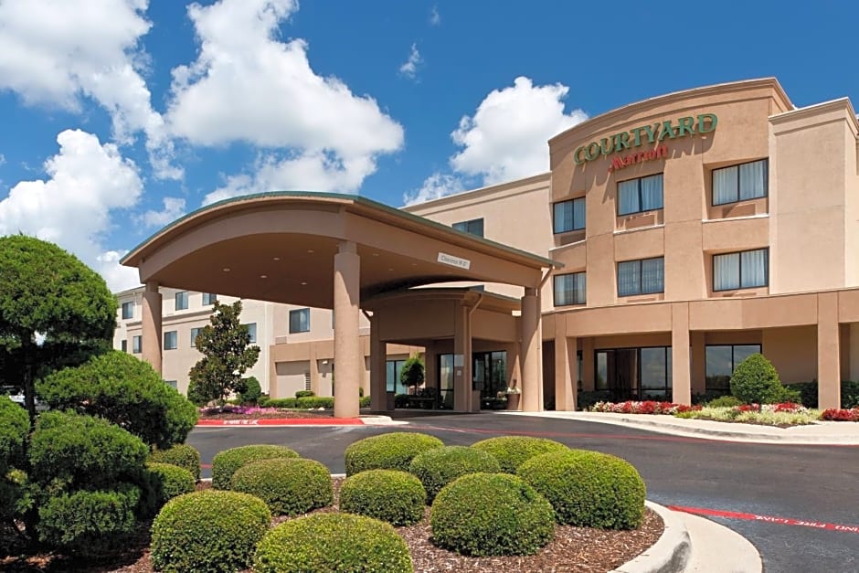 Courtyard Texarkana