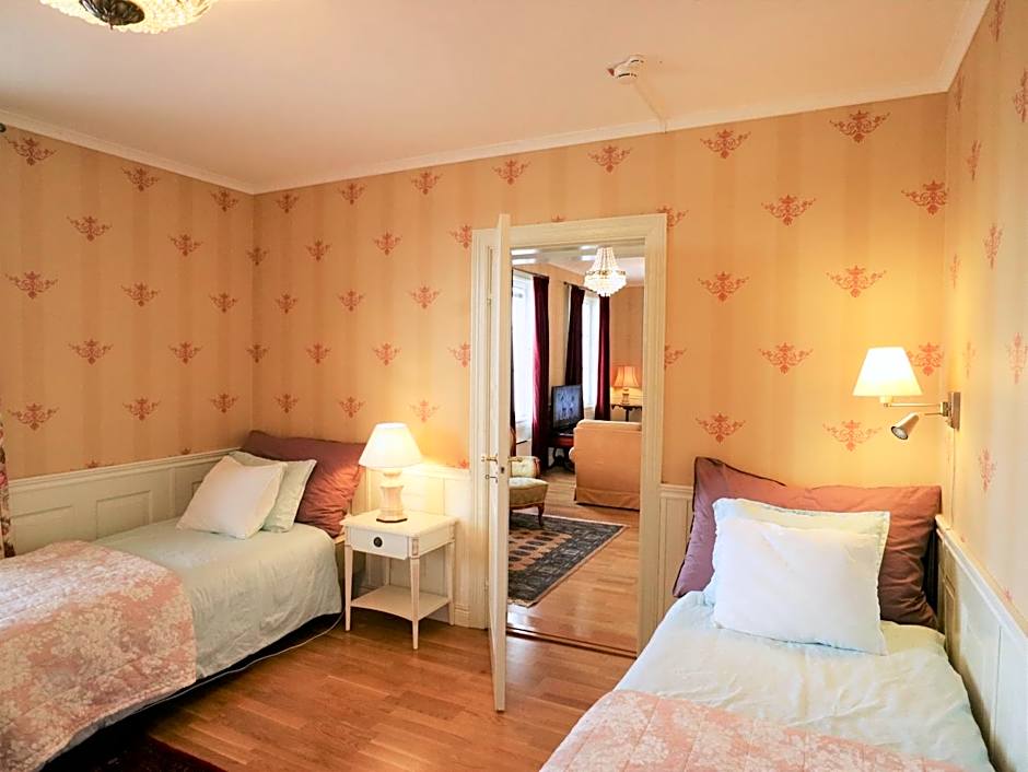 Vänerport Lakefront Hotell