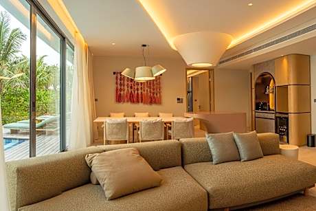 Two-Bedroom Lagoon Beach Pool Loft