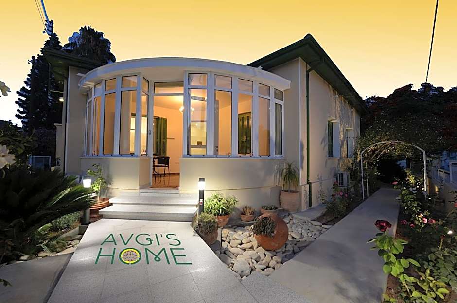 Avgi's Home