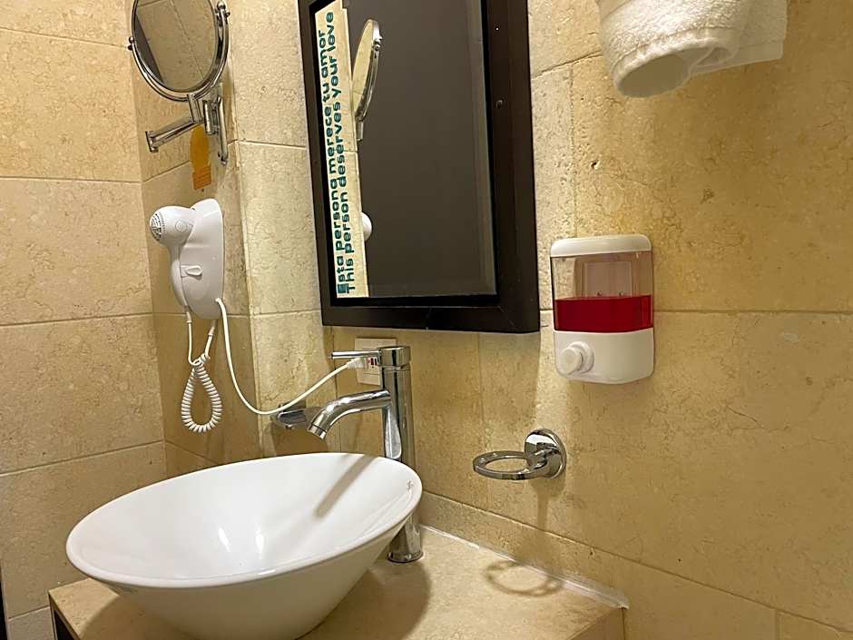 Hotel Bolivariana Plaza Medellin