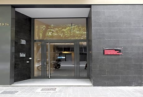 AinB Eixample-Entença Apartments