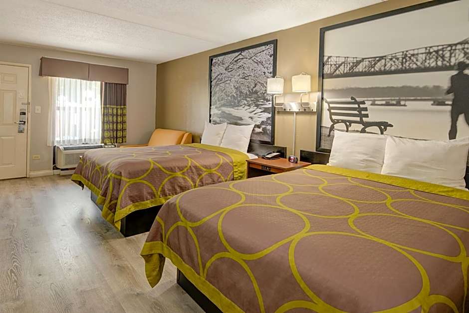 Super 8 by Wyndham Knoxville West/Farragut