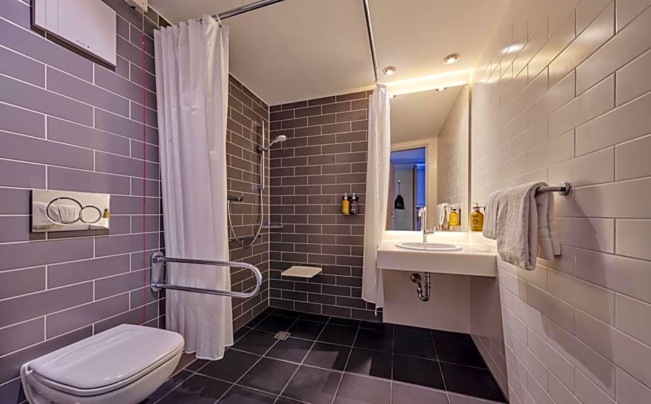 Holiday Inn Express Cologne Troisdorf By IHG