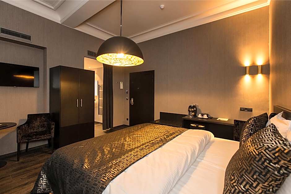 Hotel Harmony