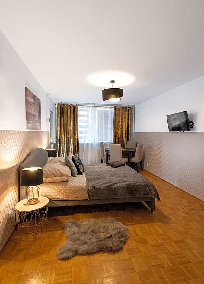 ClickTheFlat Bellottiego Apart Rooms