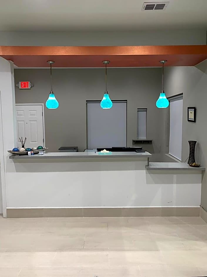 HomeStay Inn & Suites Edinburg