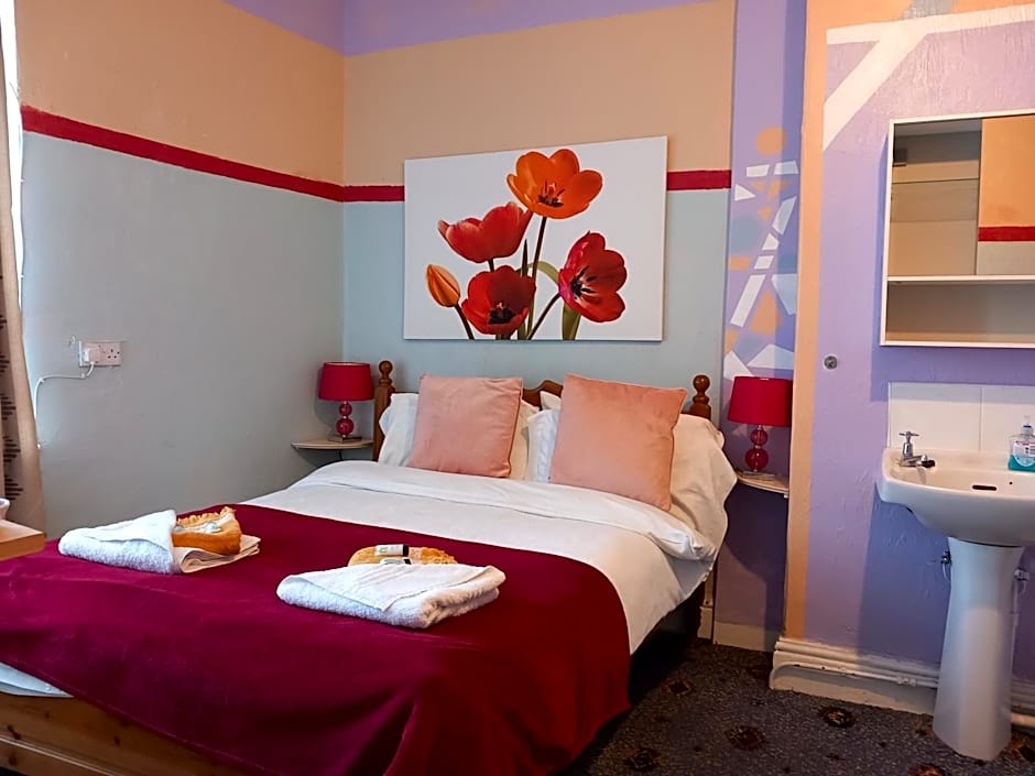 My Adam Hotel