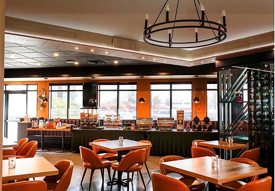 Ramada by Wyndham Surrey/Langley