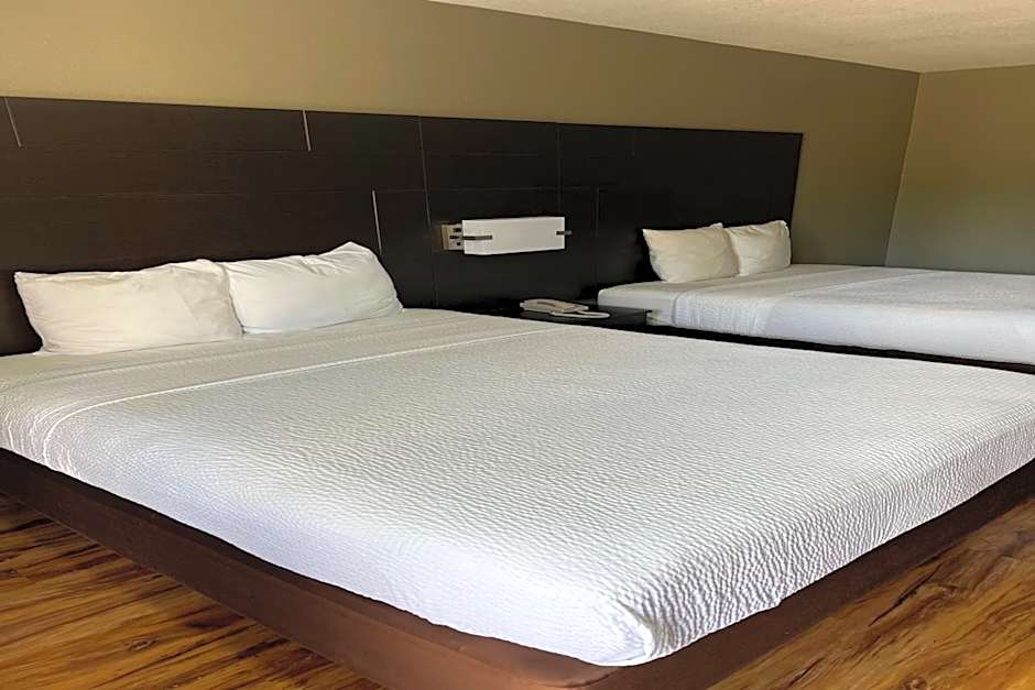 Days Inn by Wyndham Tupelo
