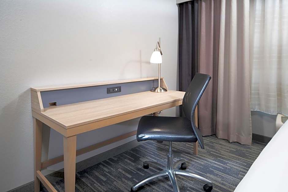 Country Inn & Suites by Radisson, Rocky Mount, NC