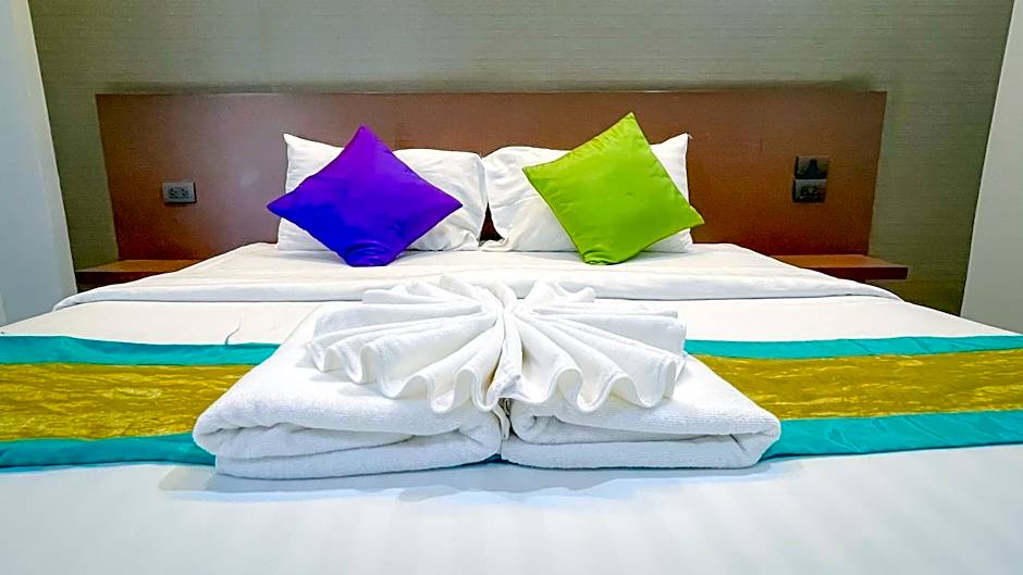 The S.G. Hotel (SHA Certified)