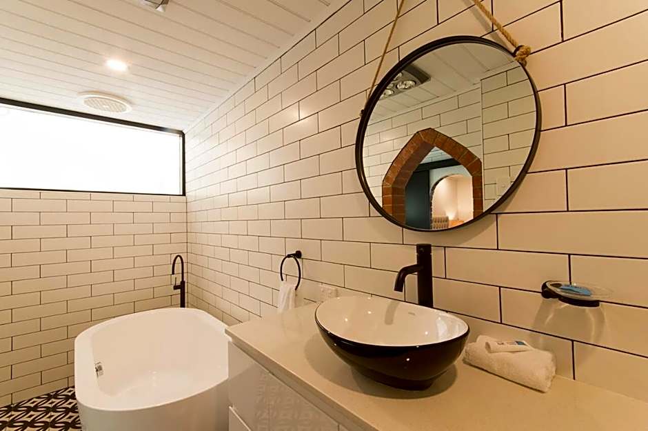 The Manor Basket Range