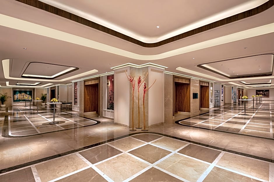 Aurika, Mumbai International Airport