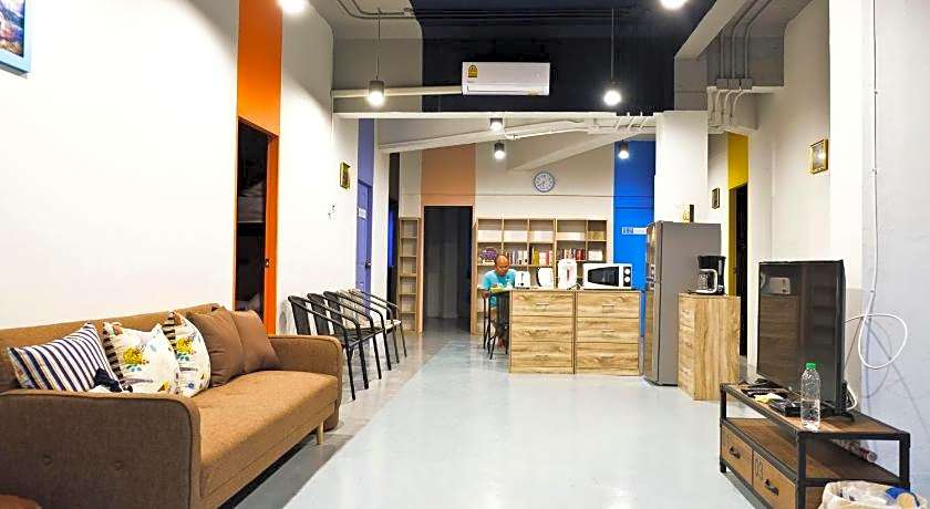 Zee Thai Hostel