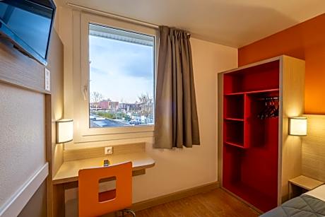 Quadruple Room with 4 Single Beds