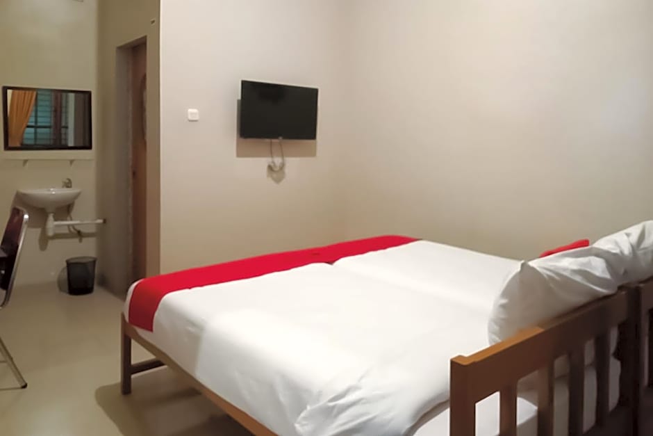 RedDoorz At Joyce Guest House Medan